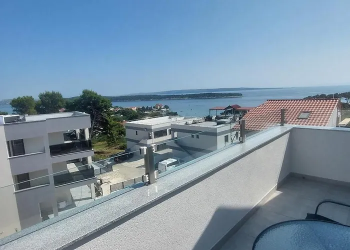 Sky Apartment, Island Rab Apartman *